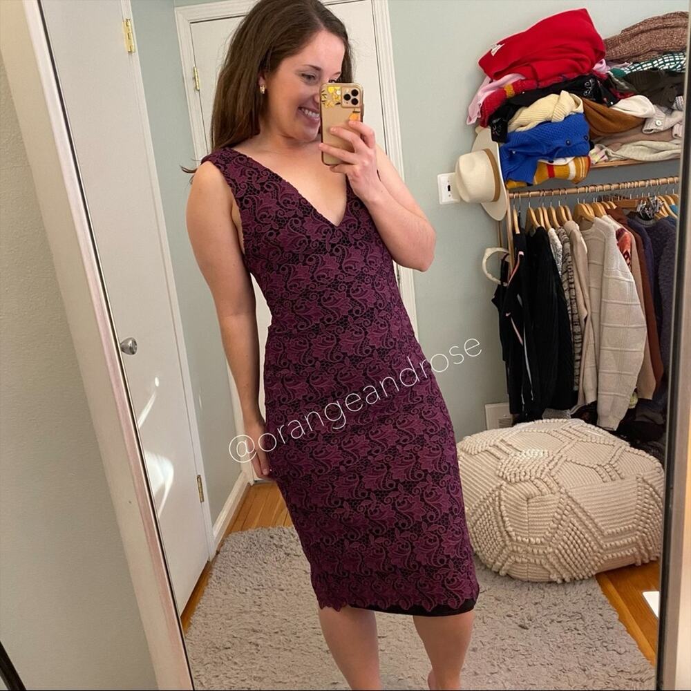Alice + Olivia Purple Black Lace Floral Intricate V Neck MIDI Gown Dress Event 6 - Picture 2 of 16